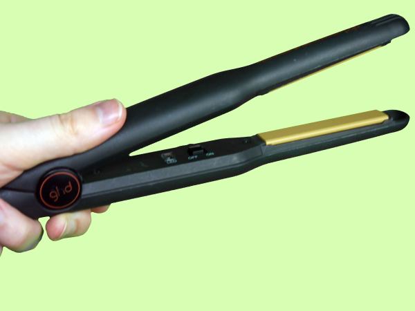 A picture of hair straighteners